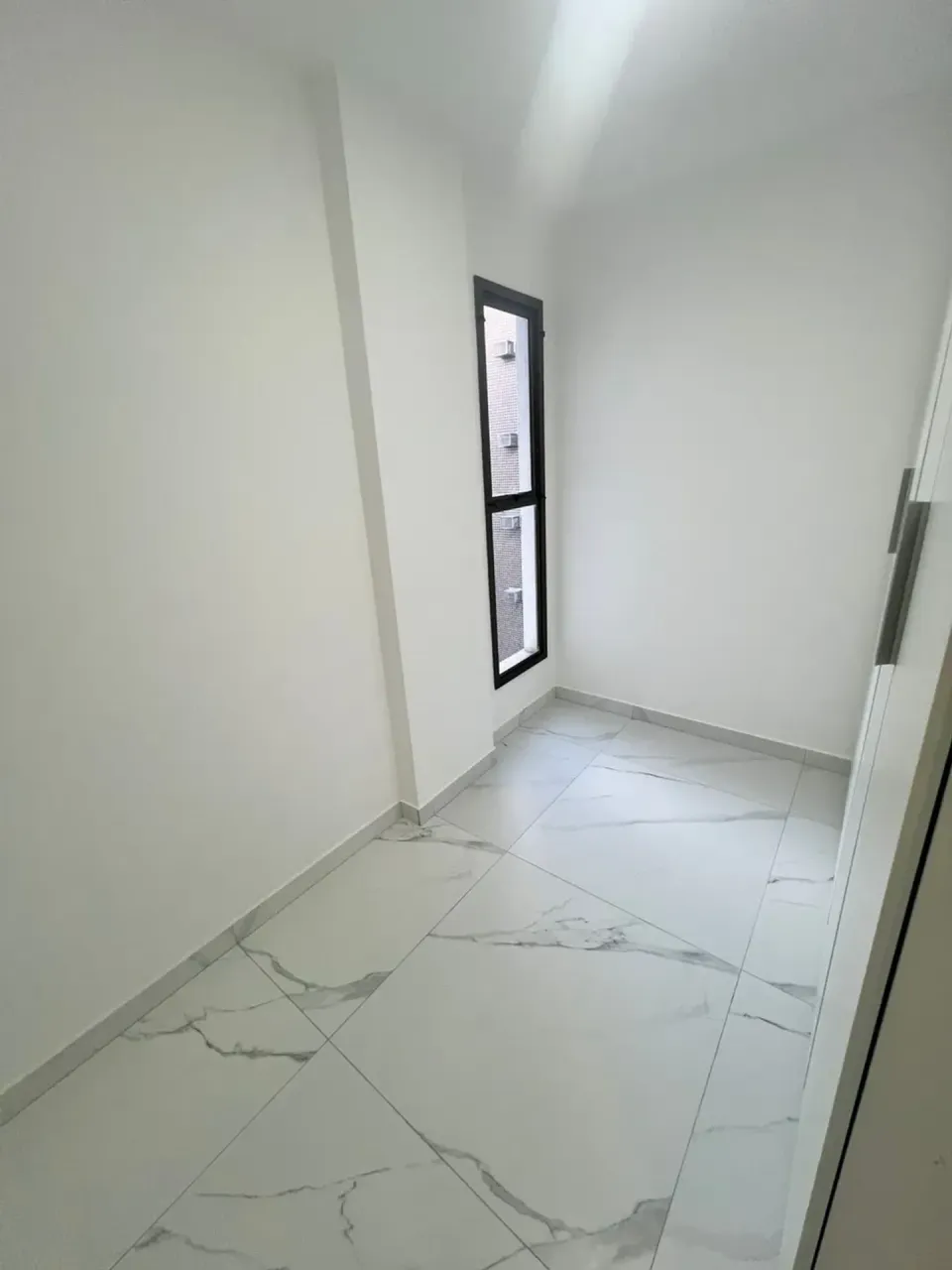 3-bedroom apartment with a separate closed kitchen and 2 baths — photo 18
