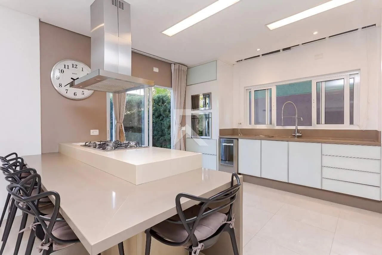 3-bedroom house with an open-plan kitchen — photo 5
