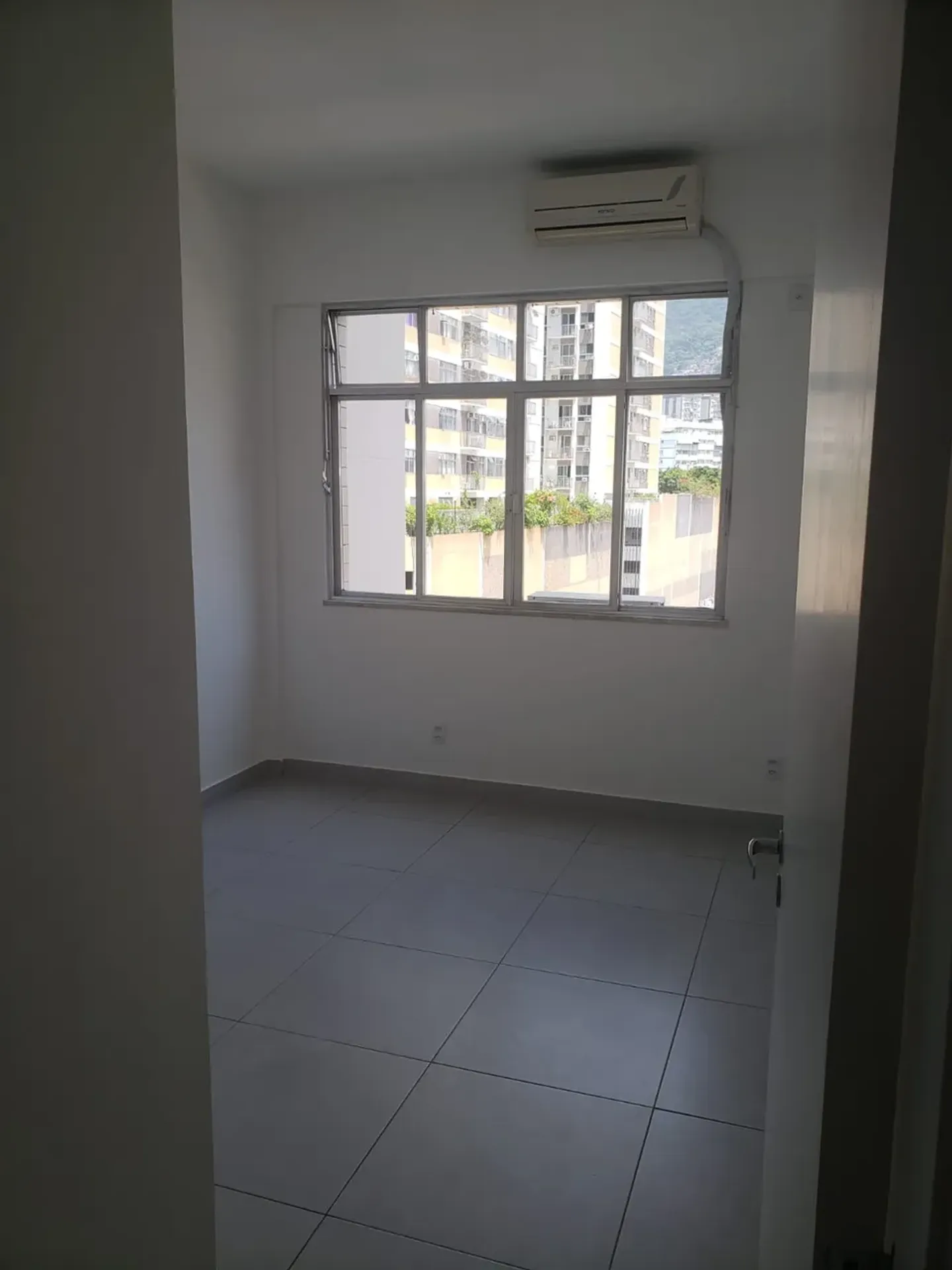 Apartamento 79 m² com 2 quartos, 2 banheiros e 1 vaga — photo 3