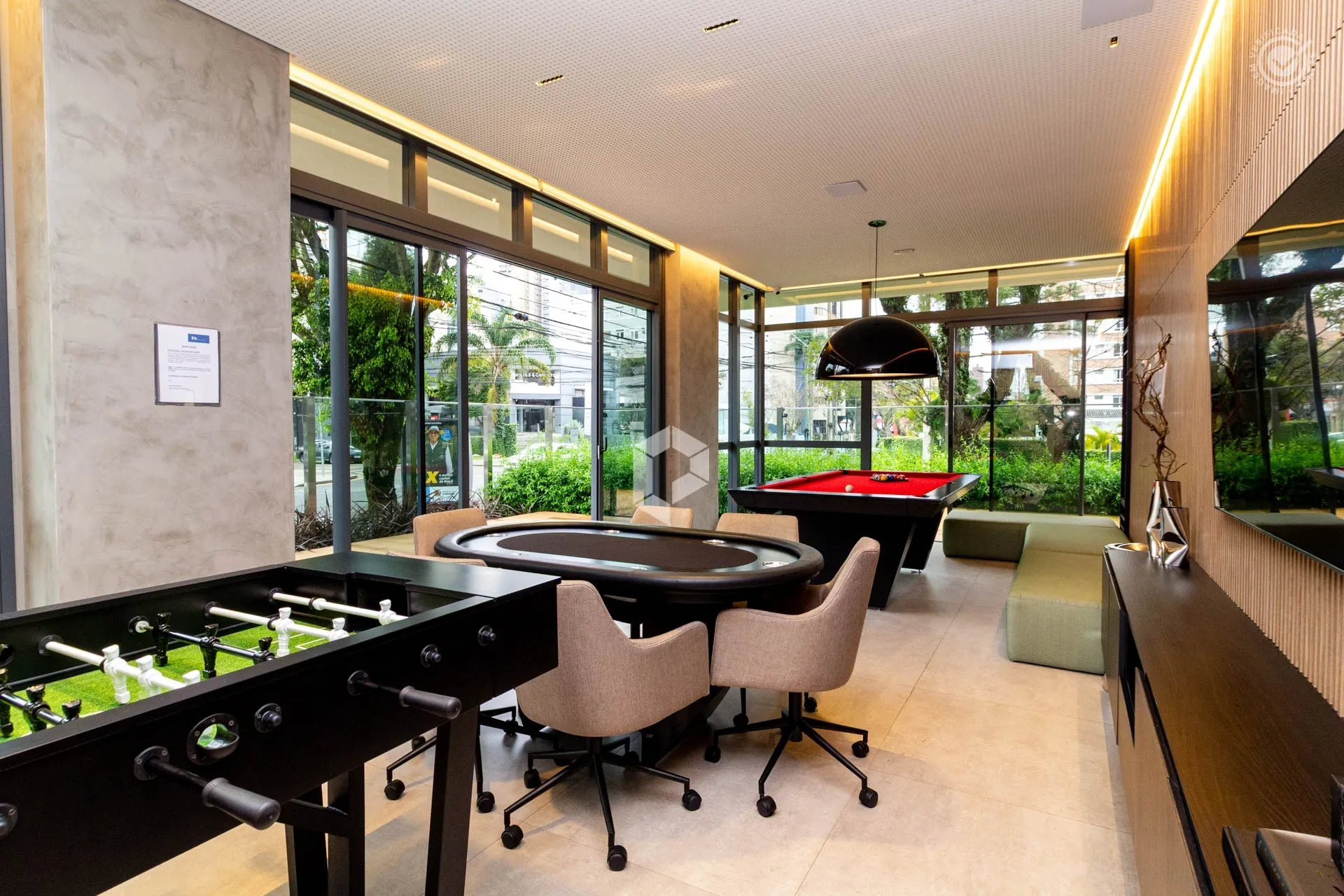 3-bedroom apartment with 3 en-suite bathrooms and 245 m² — photo 28