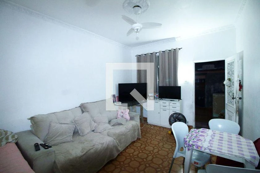 3-bedroom house with a home office