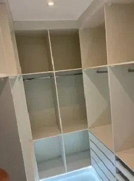 Casa com cozinha fechada e fogão a gás — photo 5