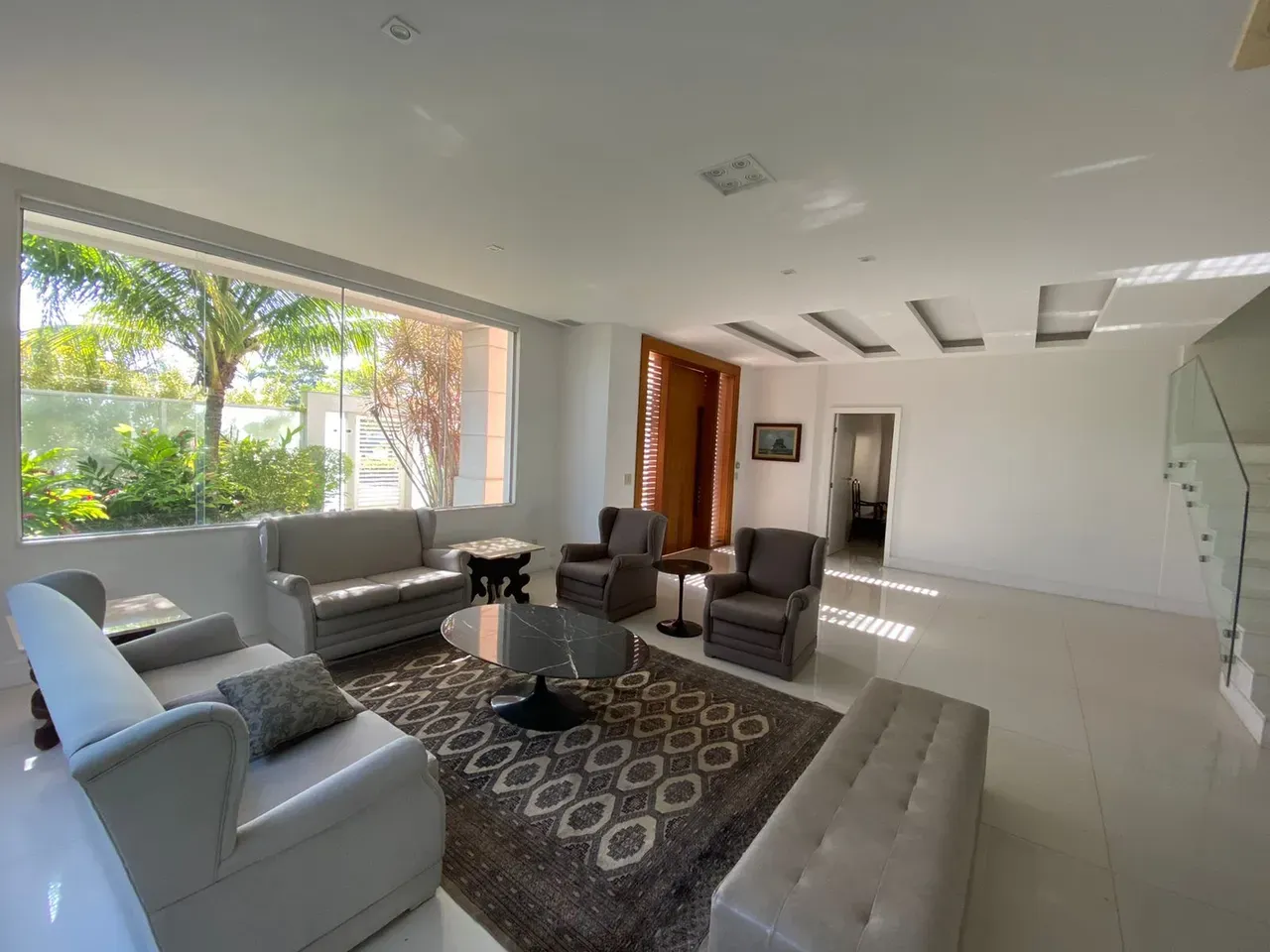 Furnished 5-bedroom house with 3 bathrooms and open-plan kitchen — photo 23