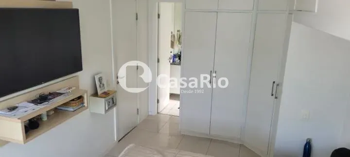 Unfurnished 3-bedroom apartment with mountain city views — photo 15