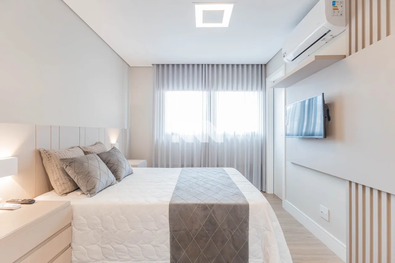 Furnished 1-bedroom apartment with 2 bathrooms — photo 13