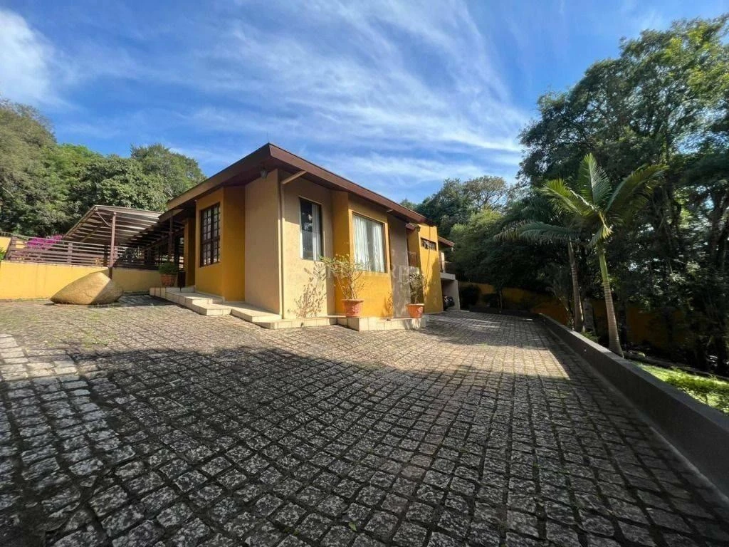 Furnished house with 5 bedrooms and 4 en-suites — photo 35