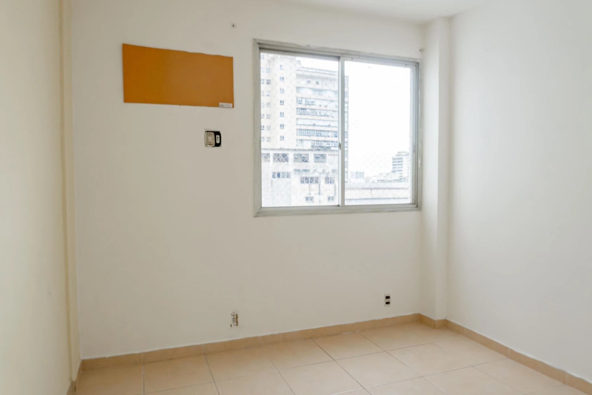 Apartamento sem mobília com 2 quartos e varanda — photo 23