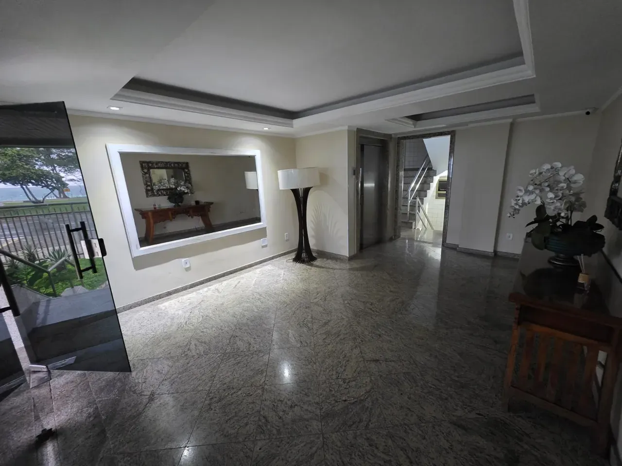 3-bedroom apartment with a bathtub — photo 18