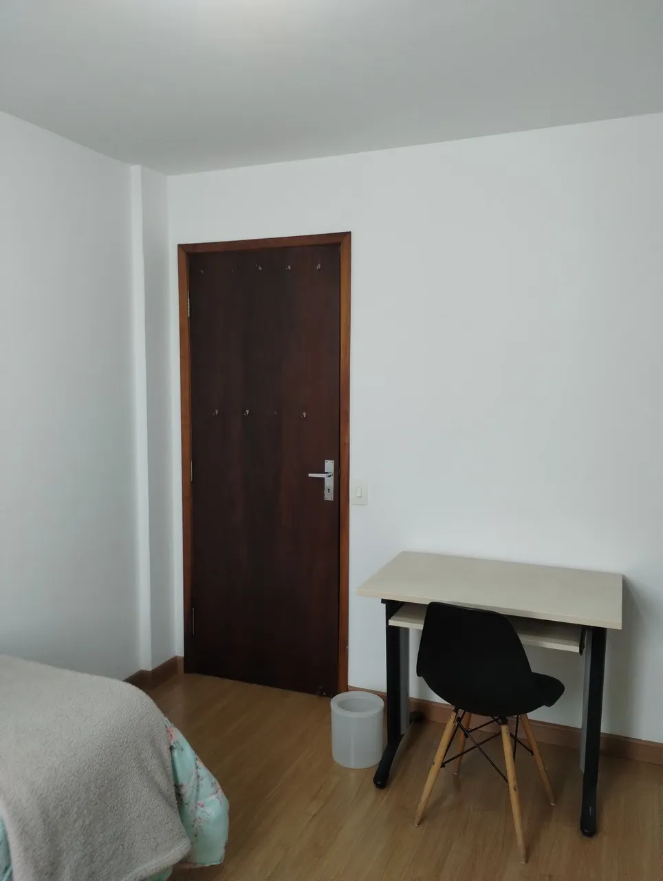 One-bedroom apartment with a home office — photo 2