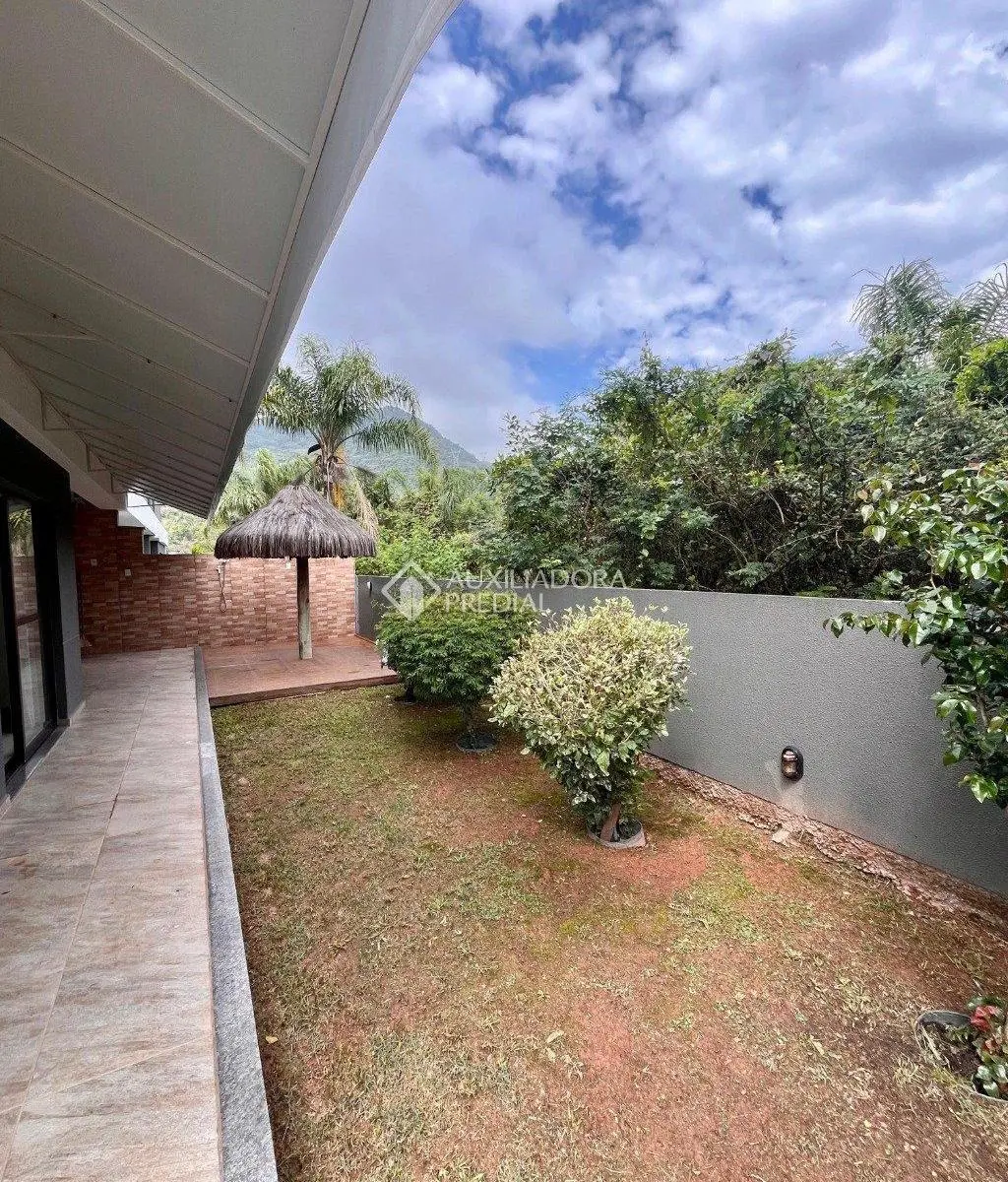 Mountain view in a 2-bedroom apartment, 80 m² — photo 17