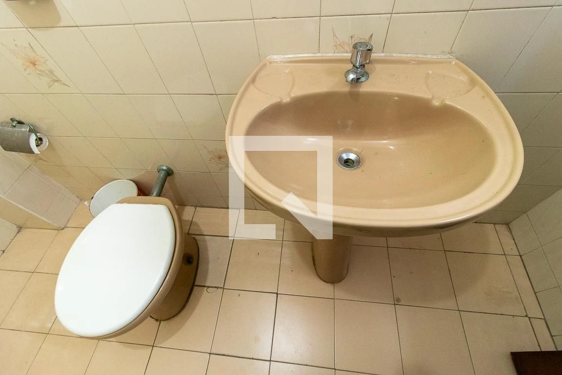 Меблированный дом с 4 спальнями и частным садом — photo 50