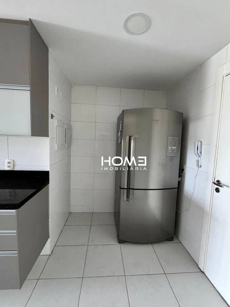Home office in a 3-bedroom apartment, 155 m² — photo 30