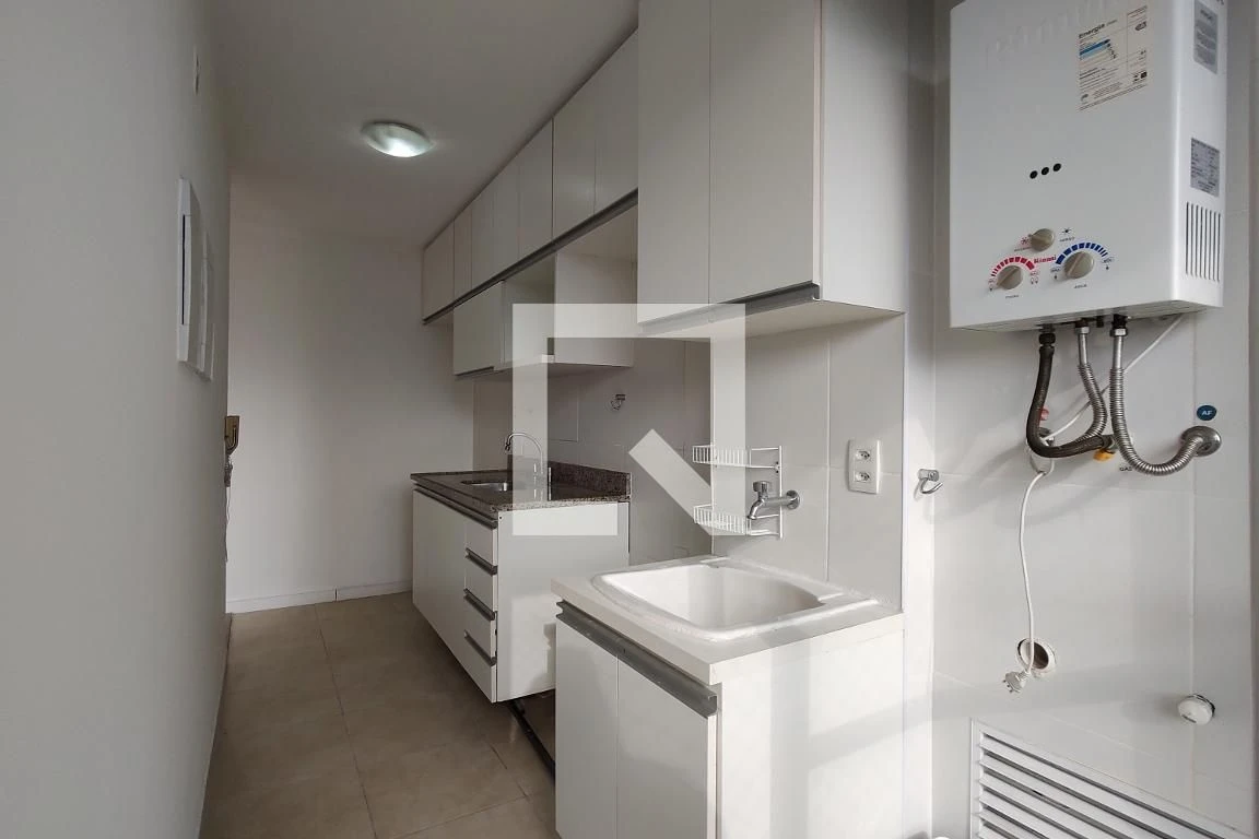 Apartamento, 70 m², com janelas do piso ao teto — photo 24
