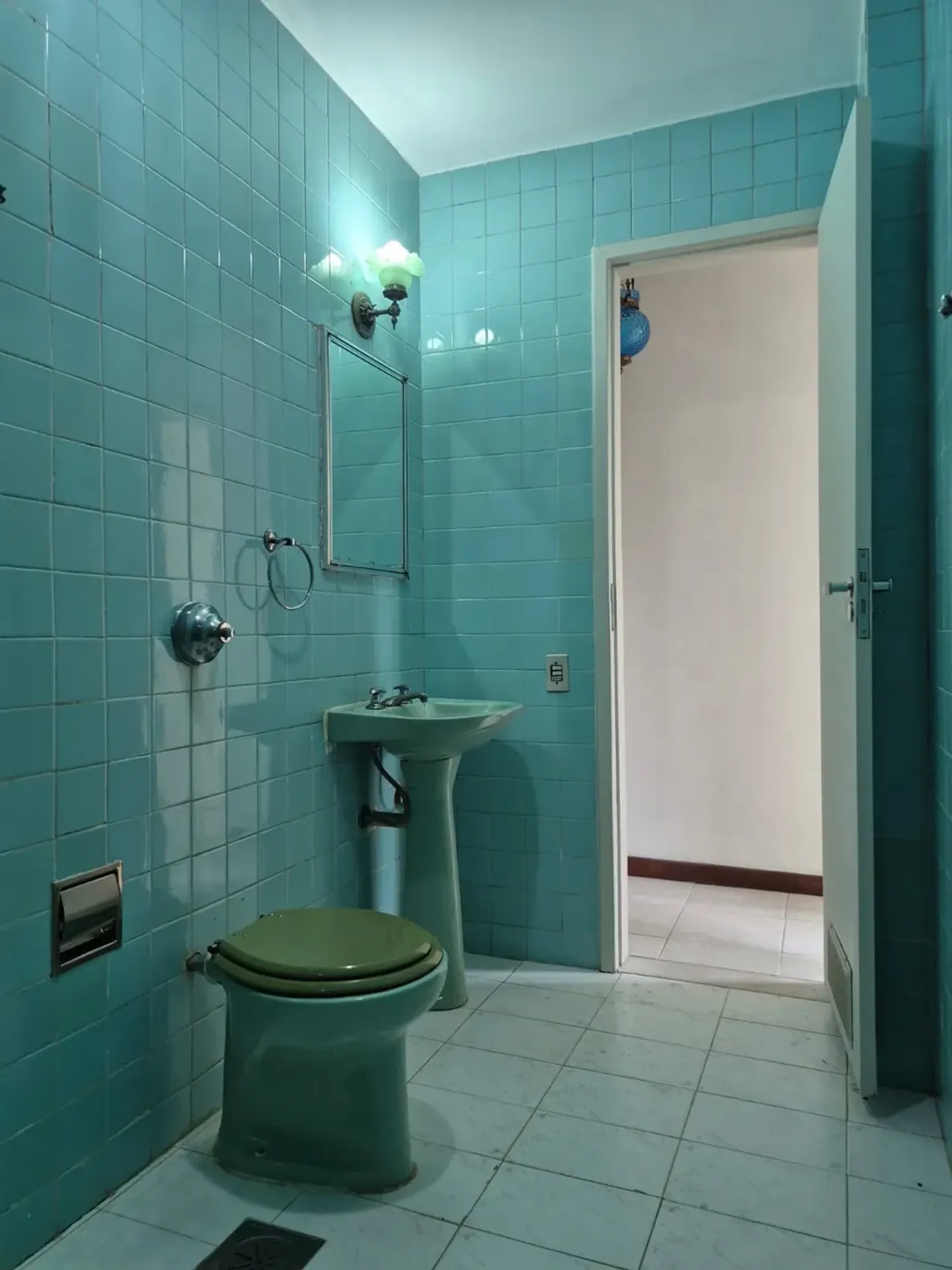 Apartment on the 5th floor with a park view — photo 5