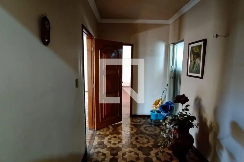Rental house with 4 bedrooms and 600 m² — photo 40