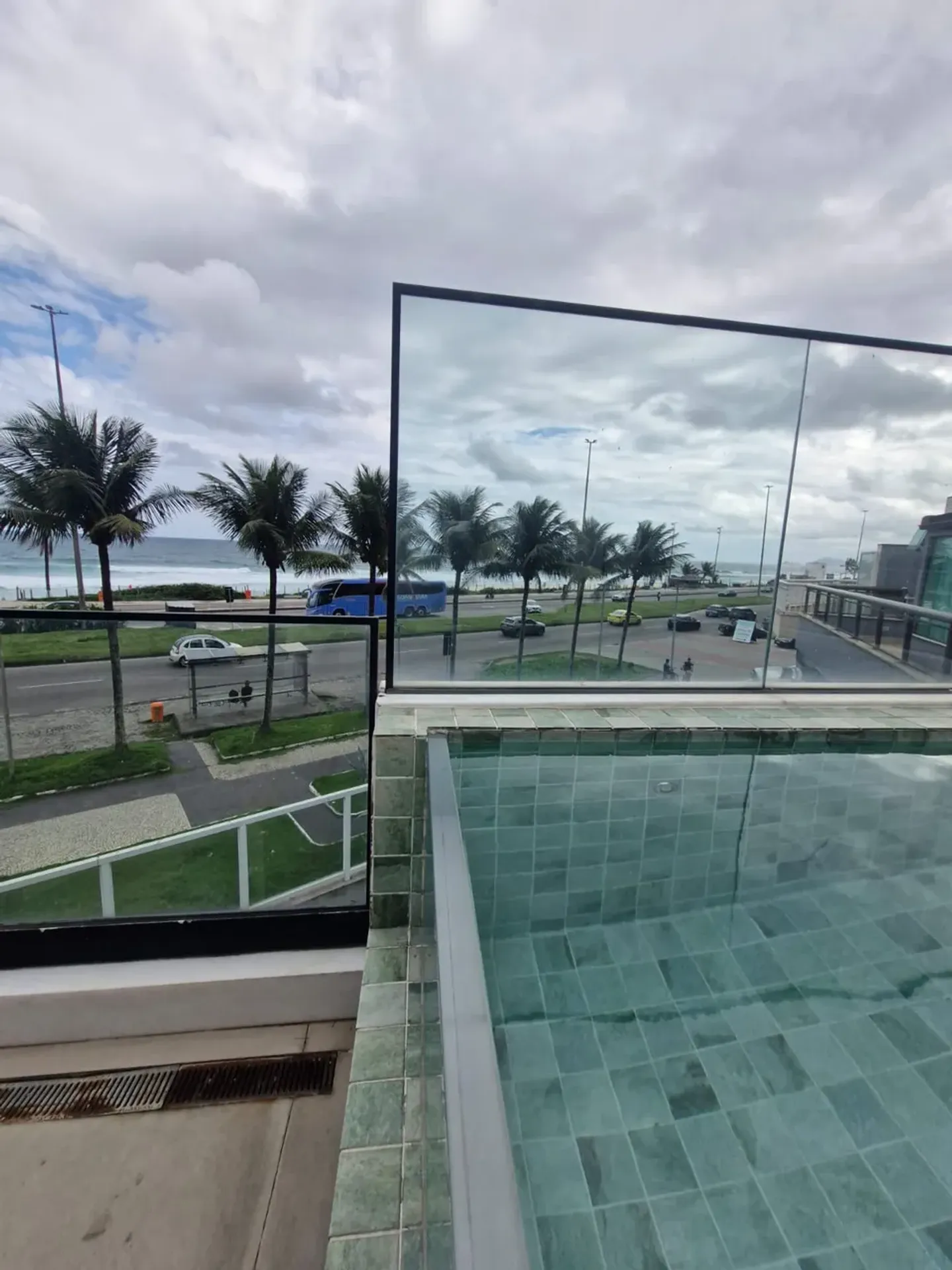 Furnished house, 280 m², with a water view — photo 31