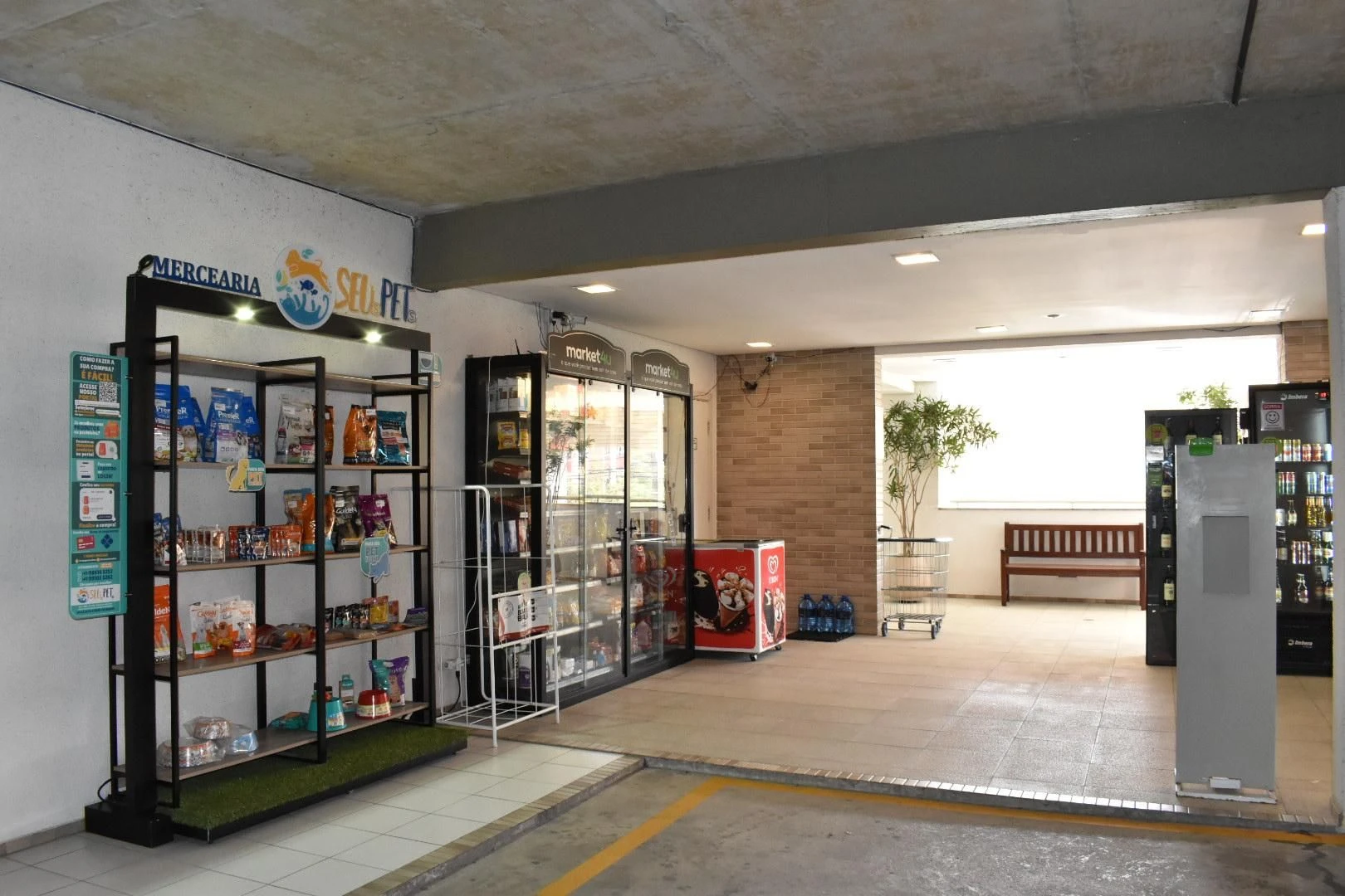 2-bedroom apartment with a home office in Curitiba — photo 42