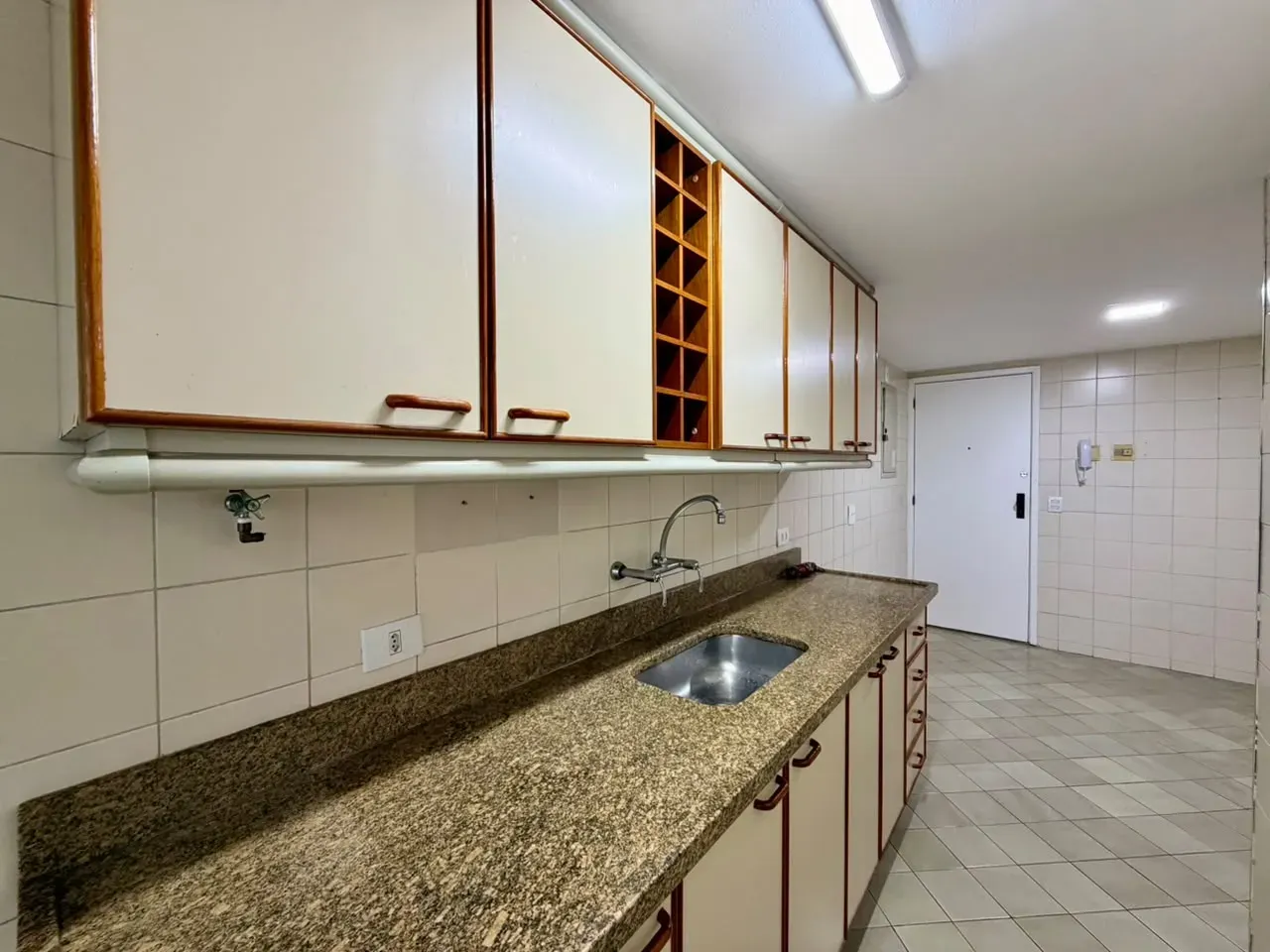 Apartamento, 100 m², com closet — photo 6