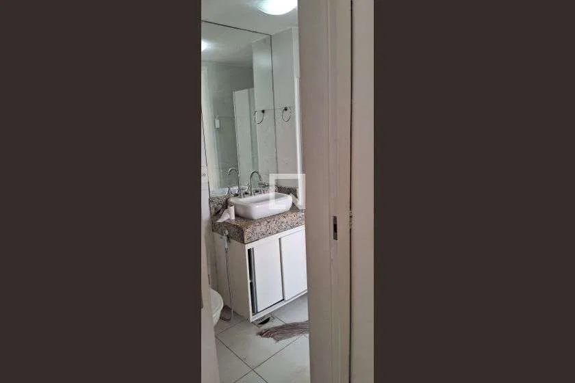 2-bedroom apartment in a building with a gym — photo 19