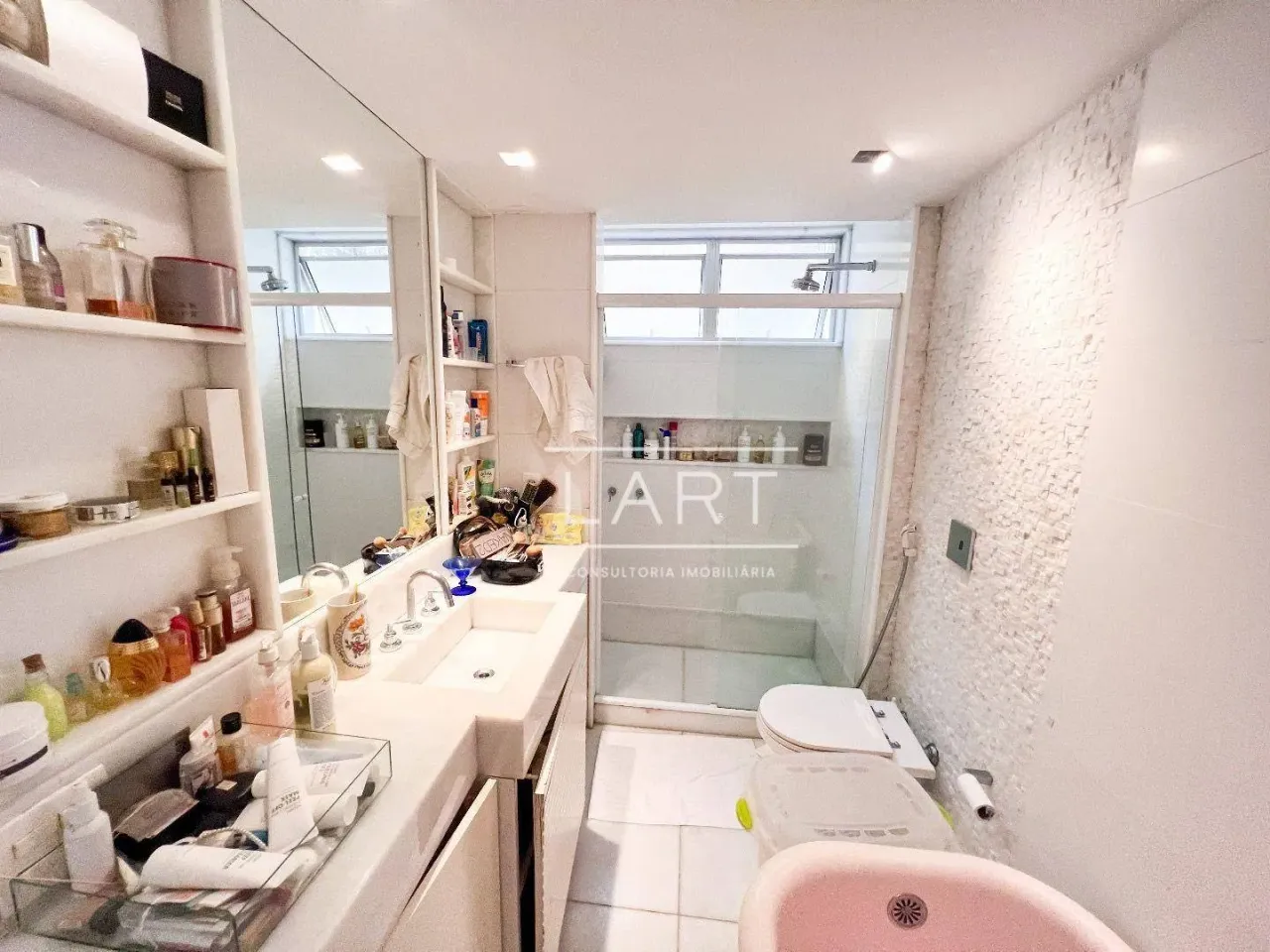 3-bedroom apartment with balcony and open-plan kitchen — photo 17