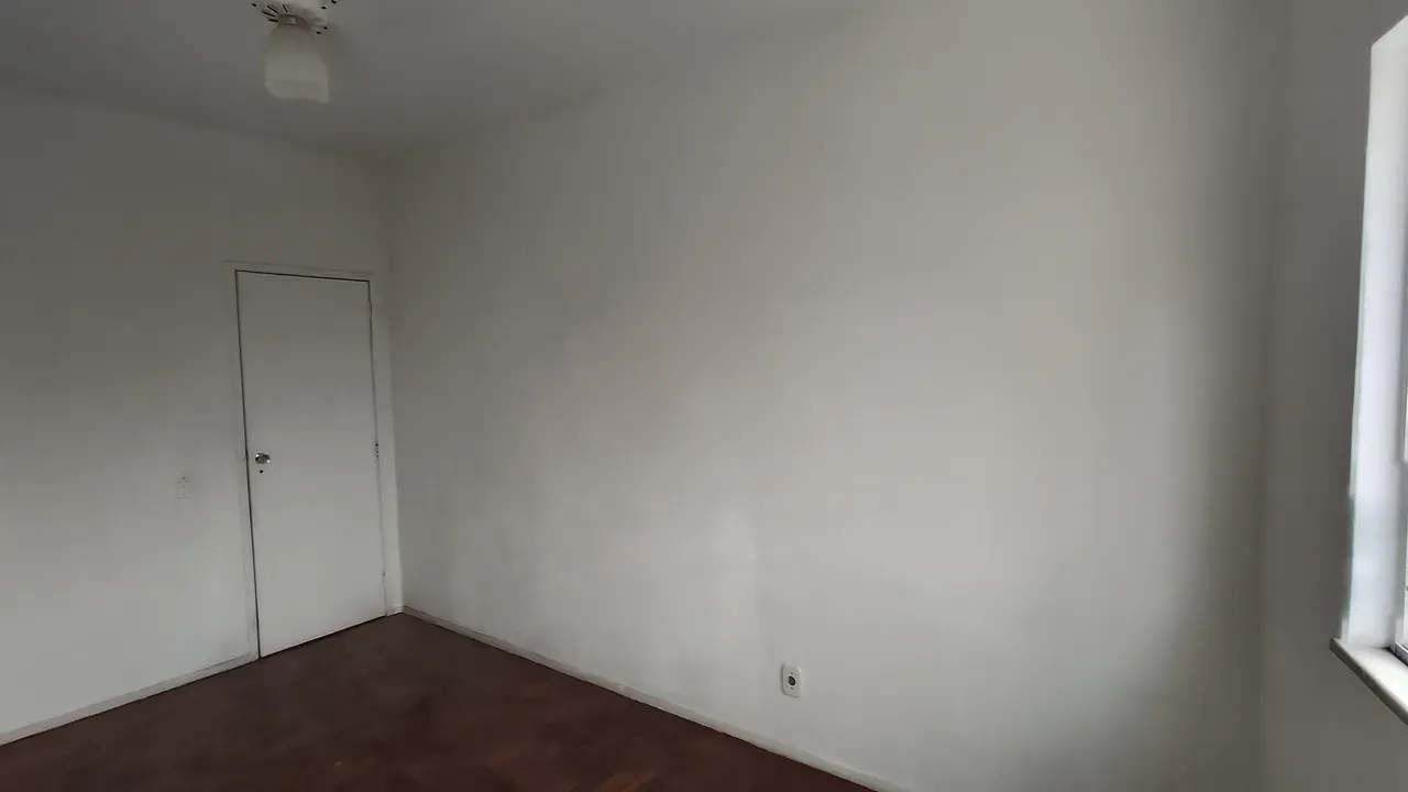 Apartamento no 4º andar com piso de madeira ou laminado — photo 23