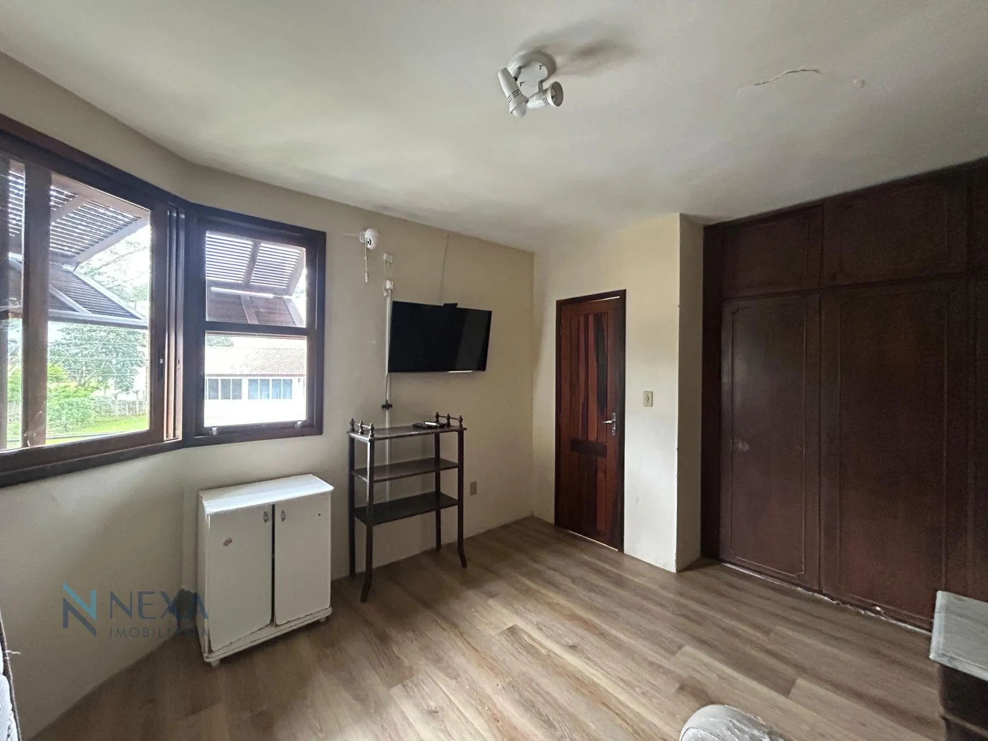 Затишний будинок 200 м² з 4 спальнями та балконом — photo 13