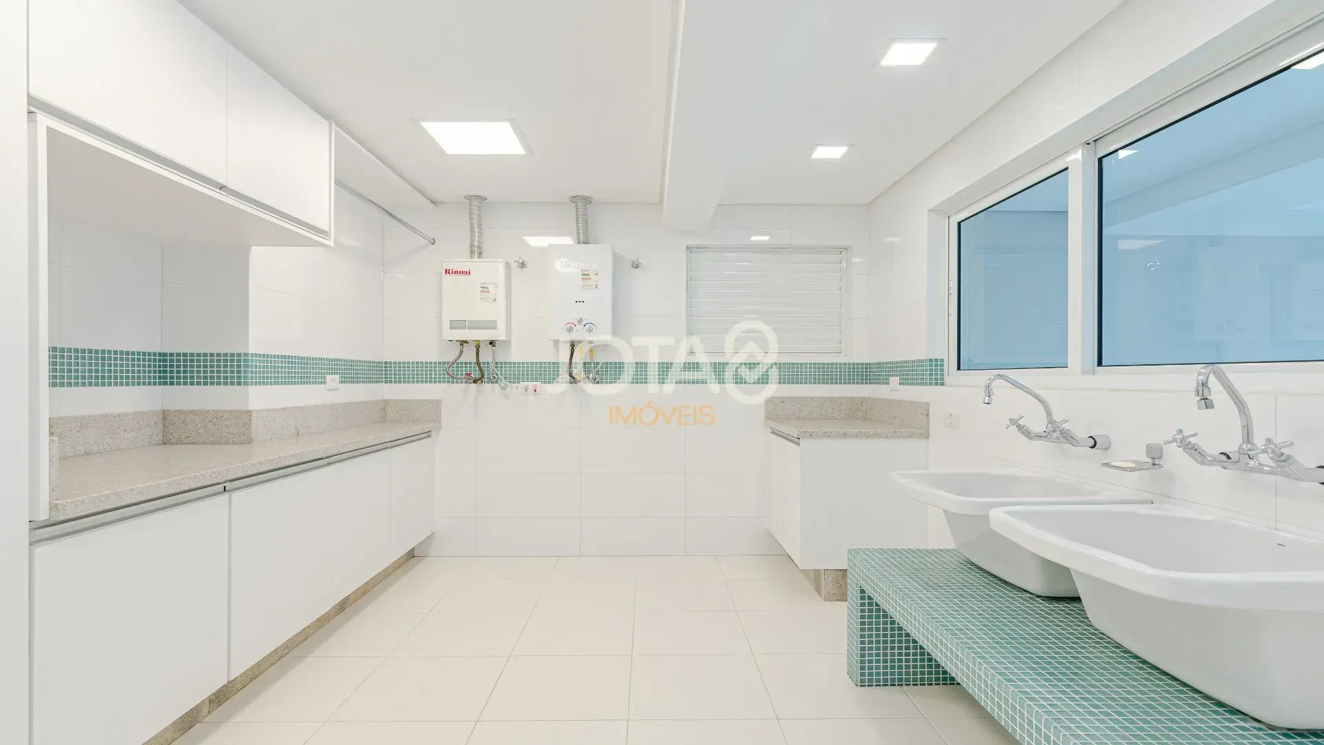 Condominium house with 4 en-suite bedrooms, 492 m² — photo 27