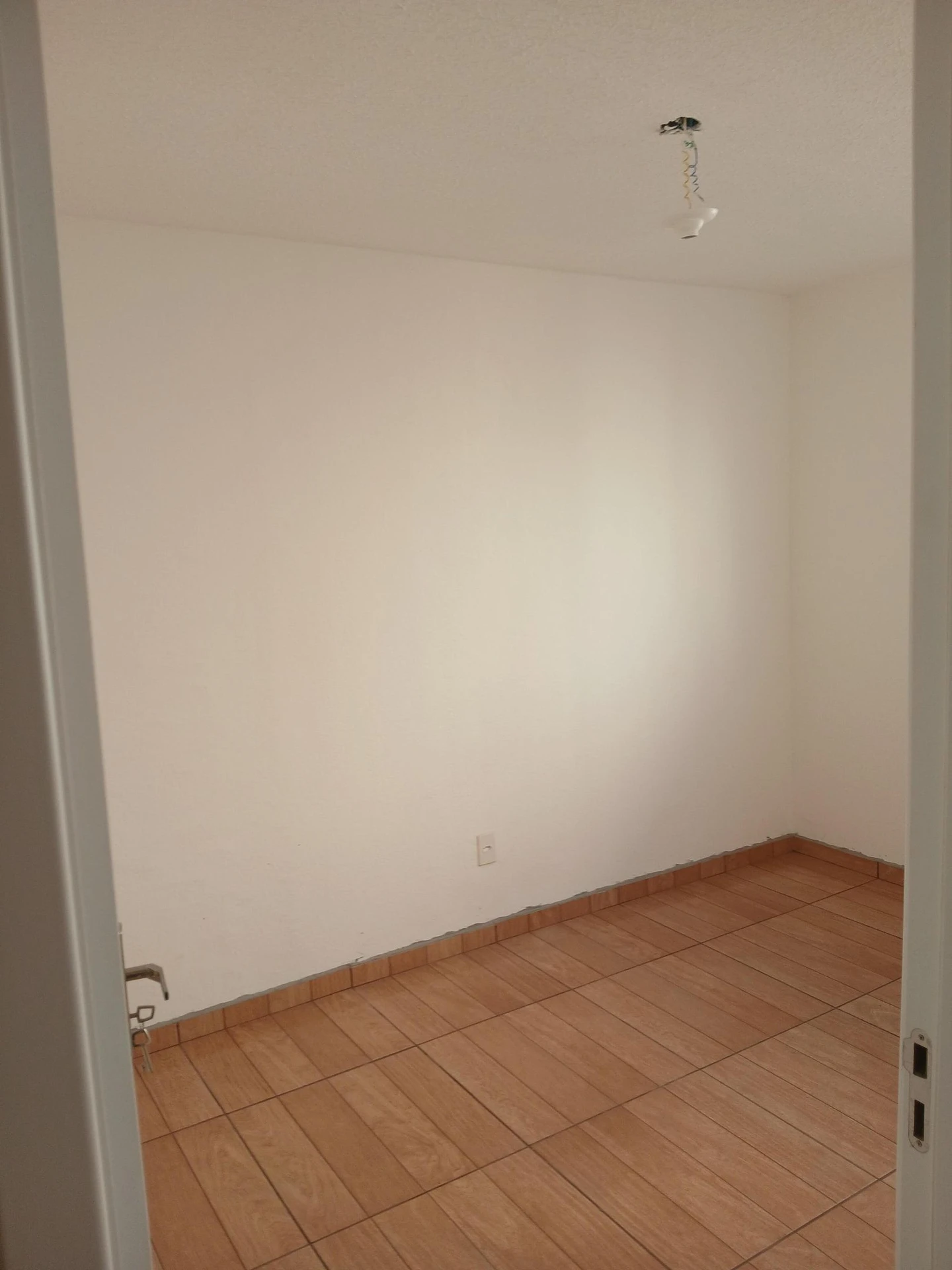 2-bedroom unfurnished apartment with separate gas kitchen — photo 8