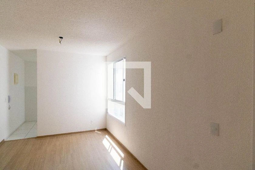 2-bedroom apartment with wood or laminate floors — photo 17