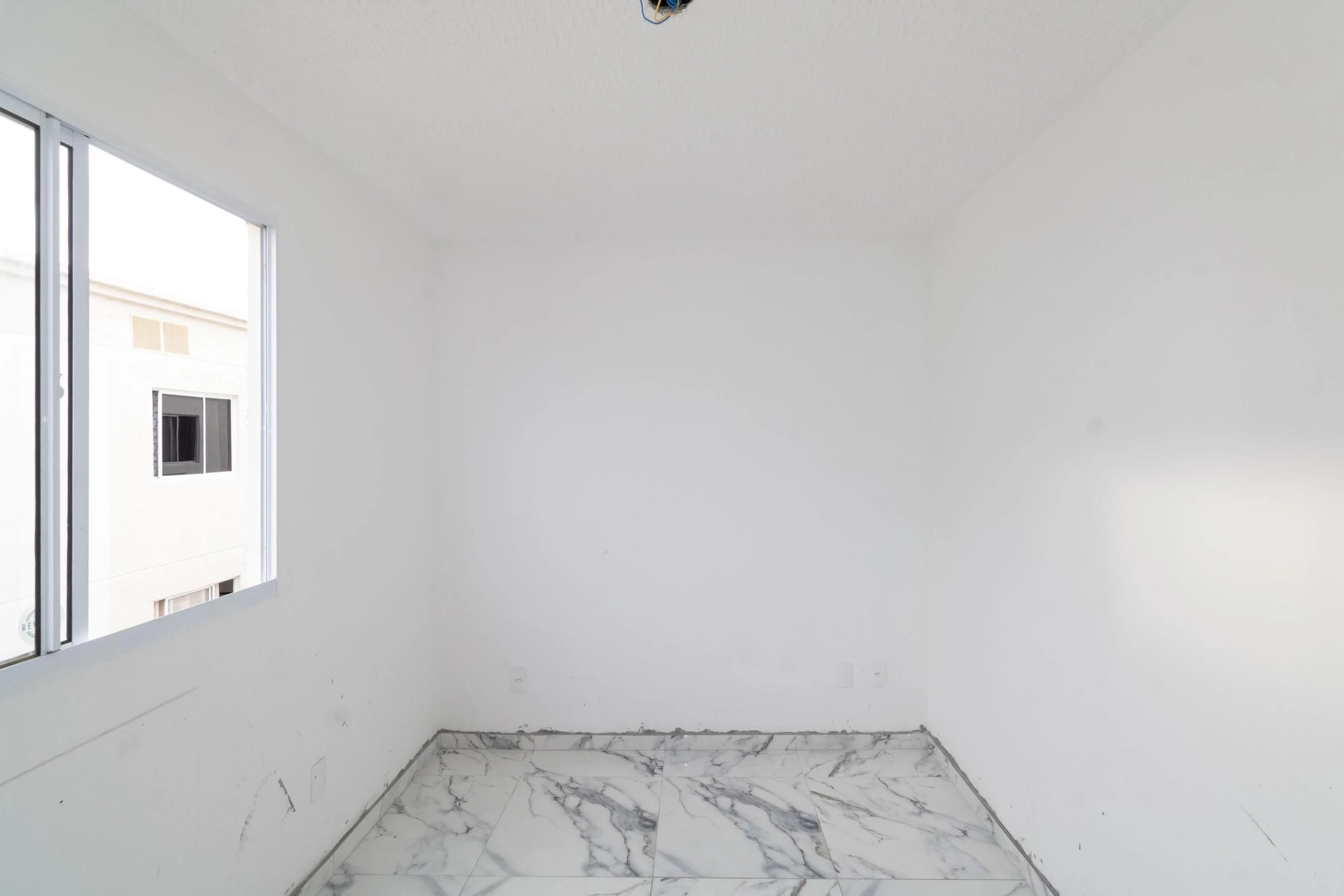 Unfurnished apartment with 2 bedrooms and 1 parking spot — photo 32