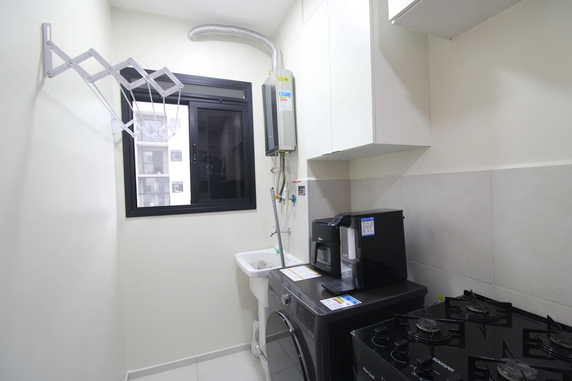 Washing machine in a 2-bedroom apartment, 43 m² — photo 38