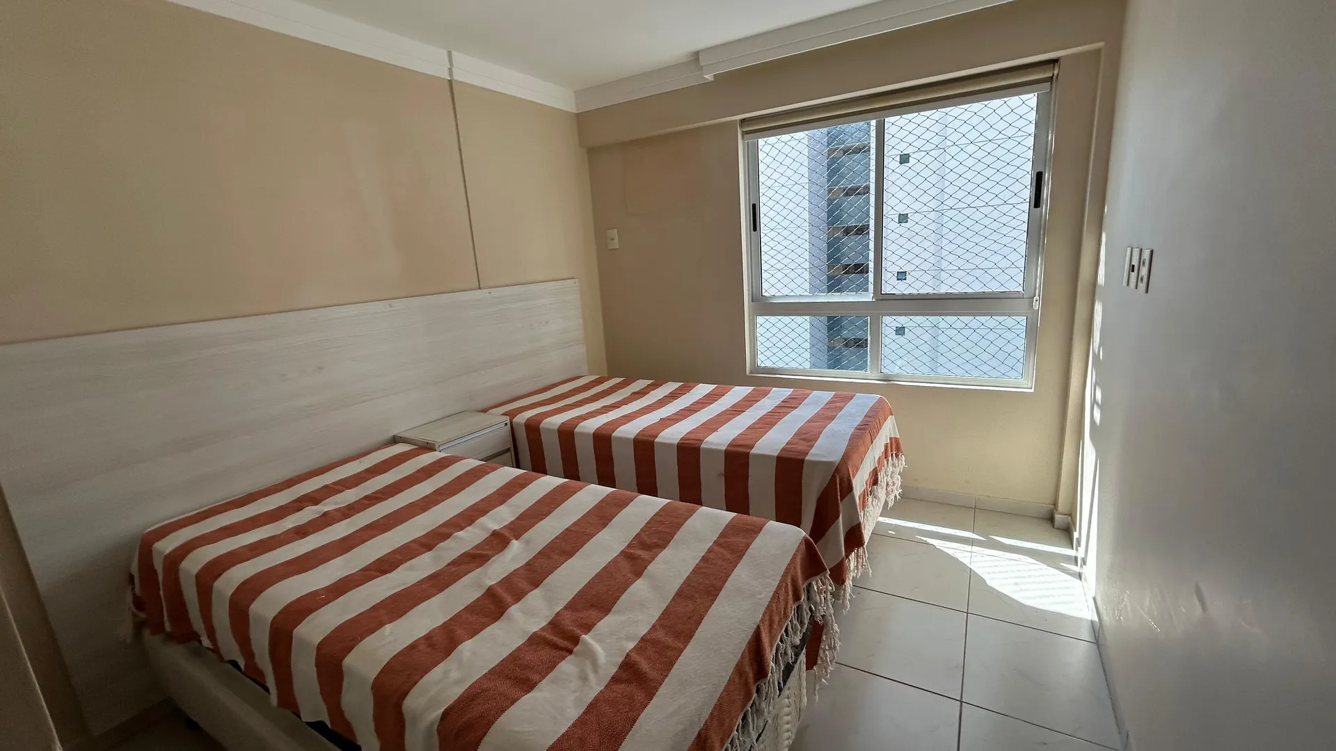 3-bedroom rental apartment with a private suite — photo 5