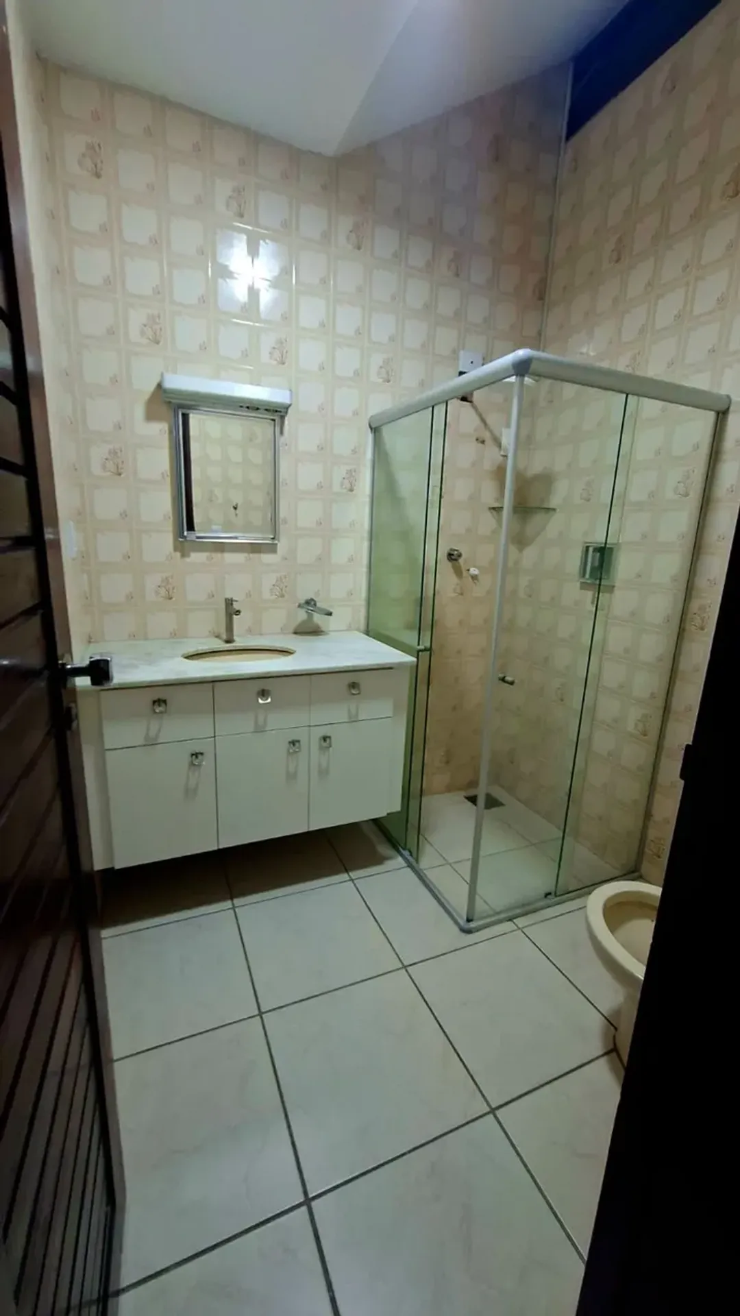 House with 4 en-suite bedrooms and electronic gate — photo 8