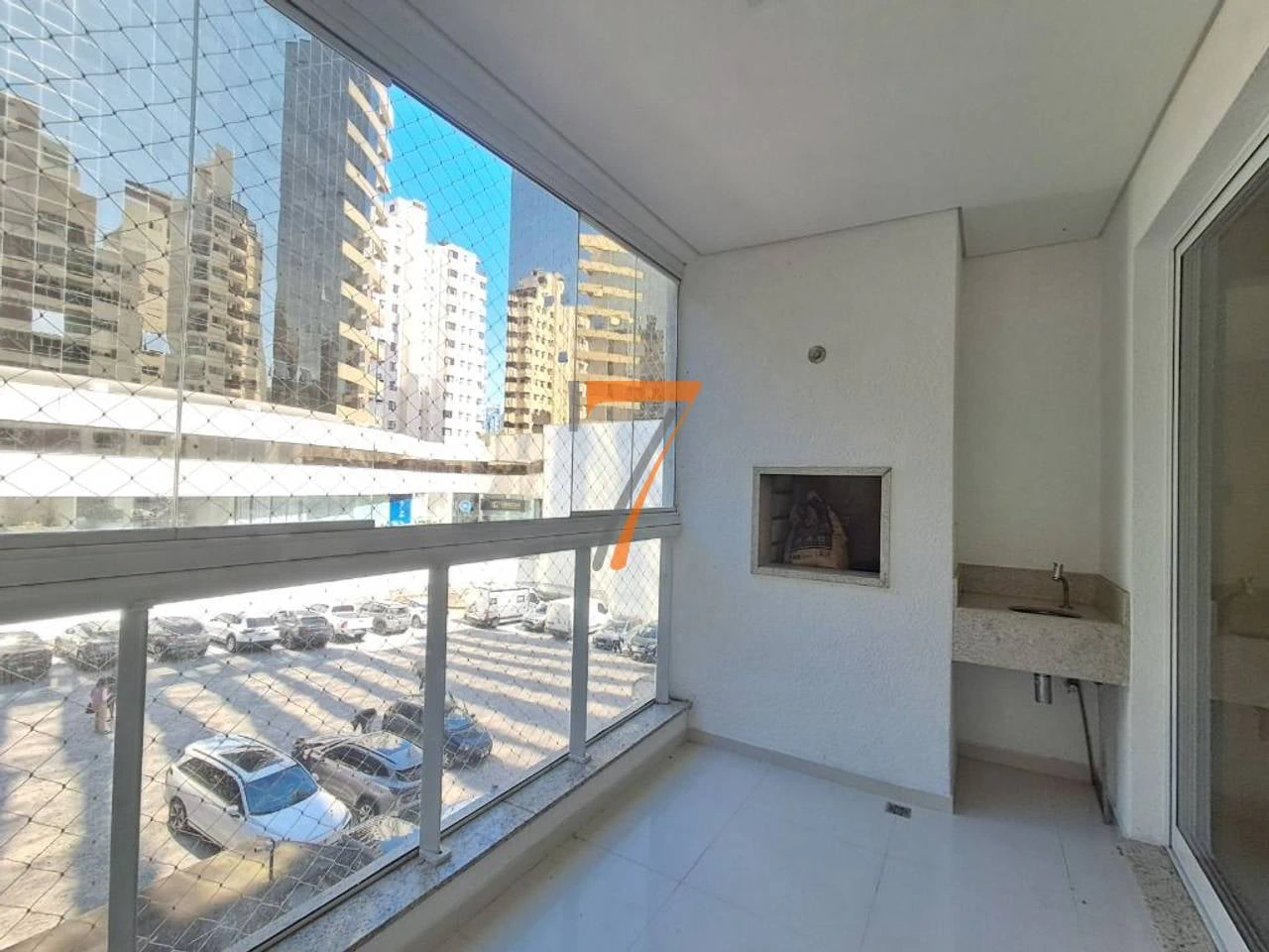 Apartamento de 4 dormitorios con 253 m² y 3 plazas — photo 7