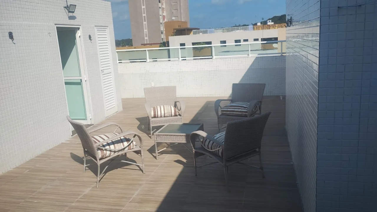 Apartamento mobiliado com cozinha integrada e 2 vagas