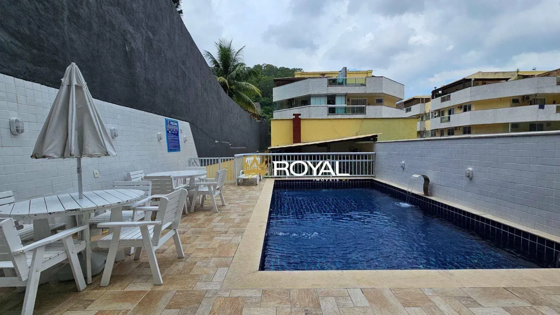 2-bedroom apartment with a glass-enclosed balcony — photo 10