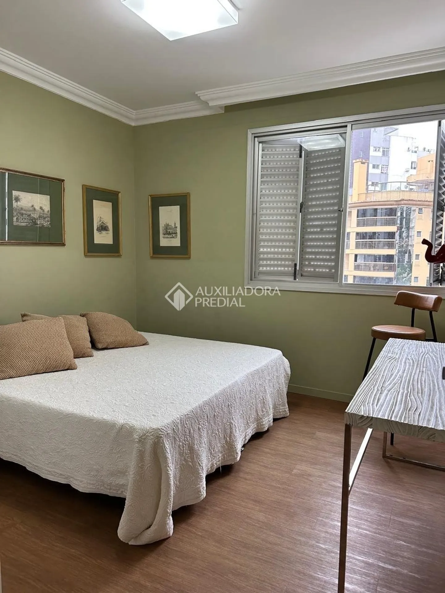 Furnished 5-bedroom apartment with 2 parking spots and 166 m² — photo 24