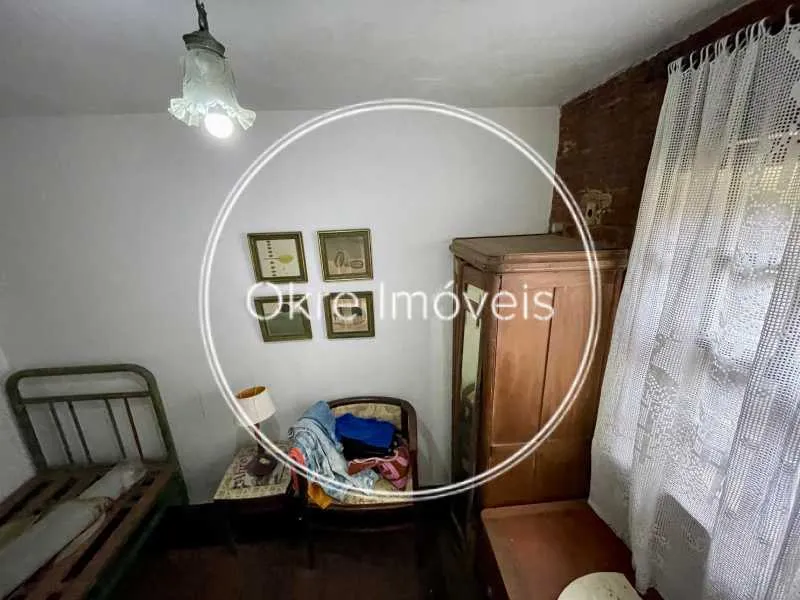 House in a gated community with 4 bedrooms and 5 baths — photo 46