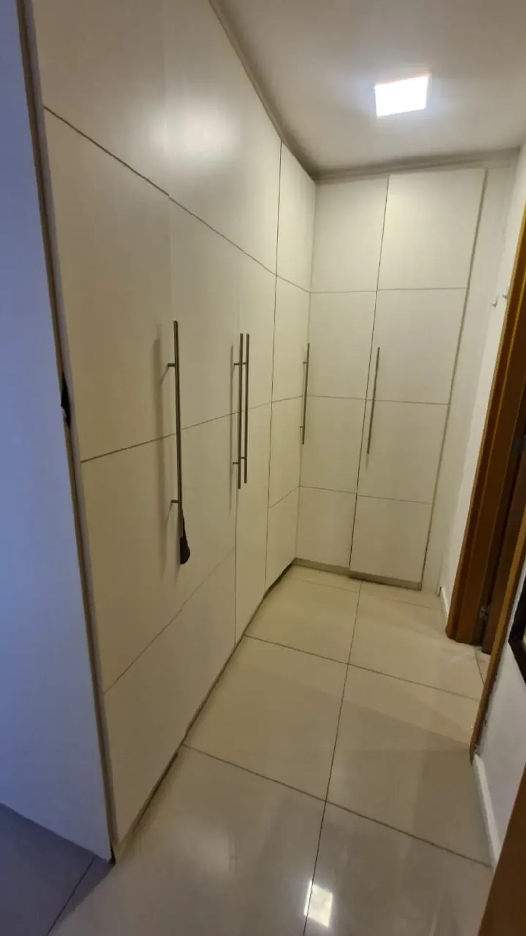 Furnished penthouse with 4 en-suite bedrooms, 186 m² — photo 9