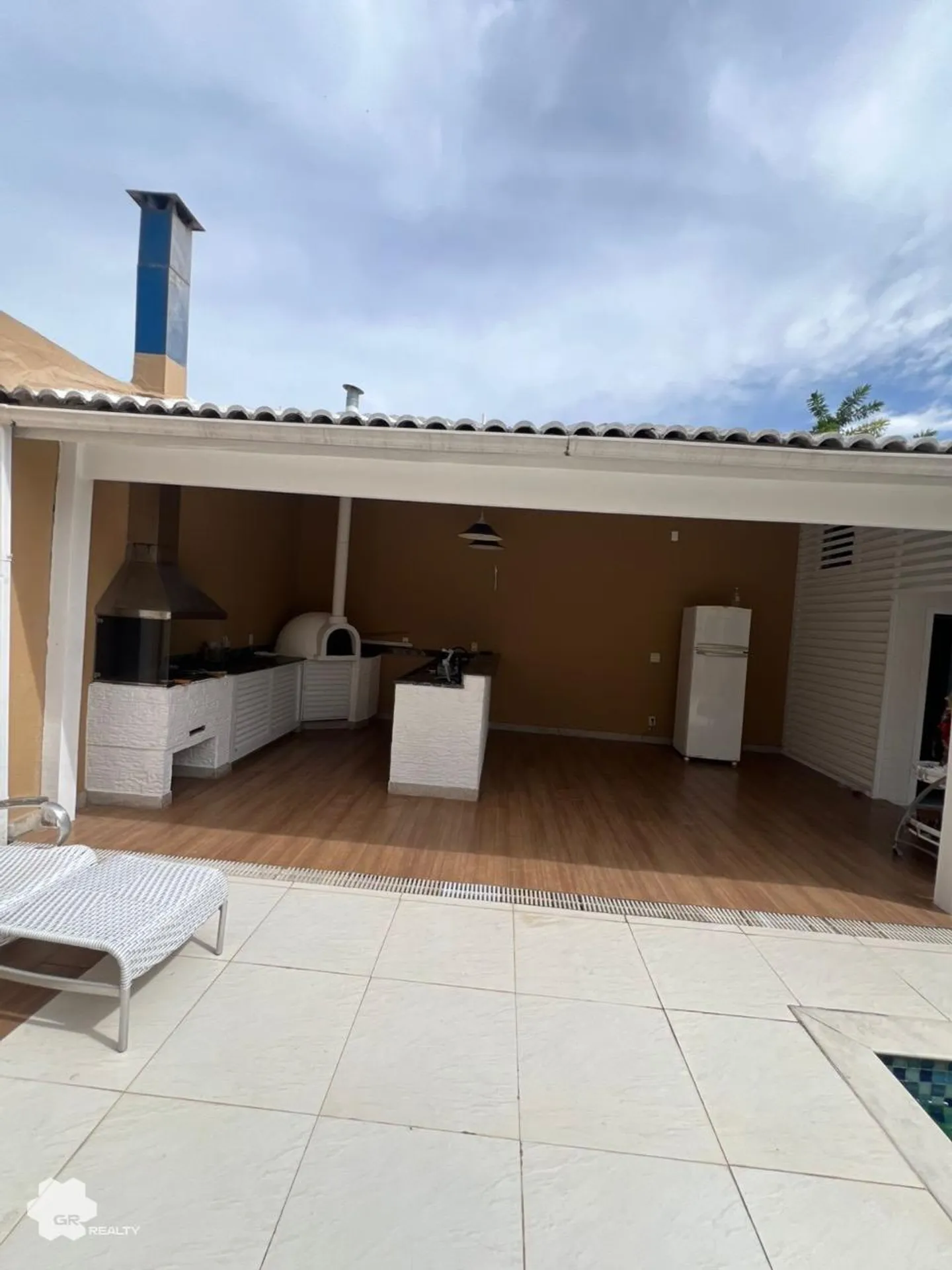 House with 6 en-suite bedrooms and 468 m² of space — photo 32