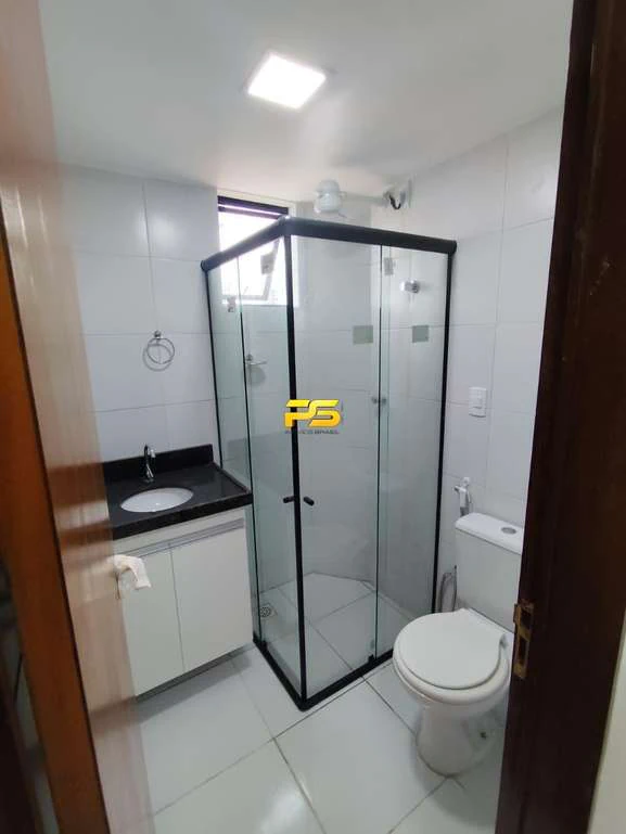 97 m² apartment with 3 bedrooms, 1 en-suite and glass shower — photo 5