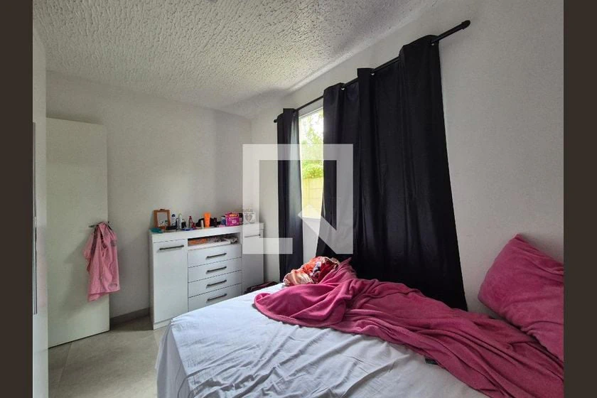 Furnished 2-bedroom apartment with an open kitchen — photo 23