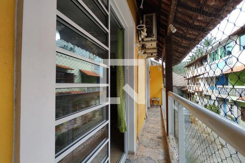 Condominium house with 4 bedrooms and 2 en-suites — photo 9