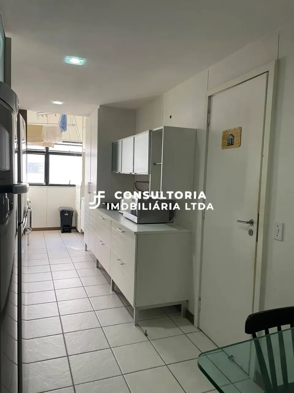 121 m² furnished apartment with 3 bedrooms and 3 baths — photo 13