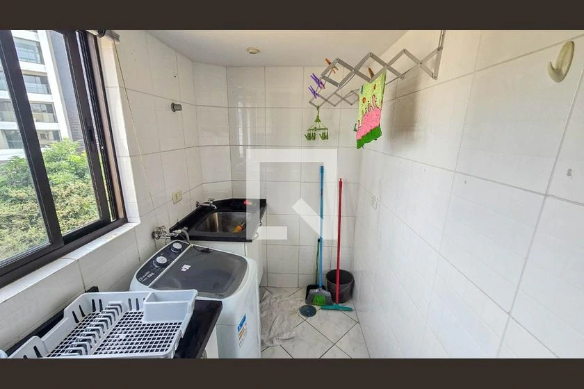 32 m² house with a home office and a washing machine — photo 15