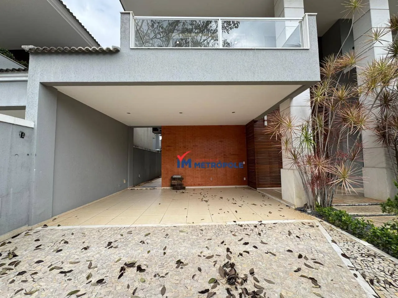 5 quartos e janelas do piso ao teto: casa de 600 m² — photo 16