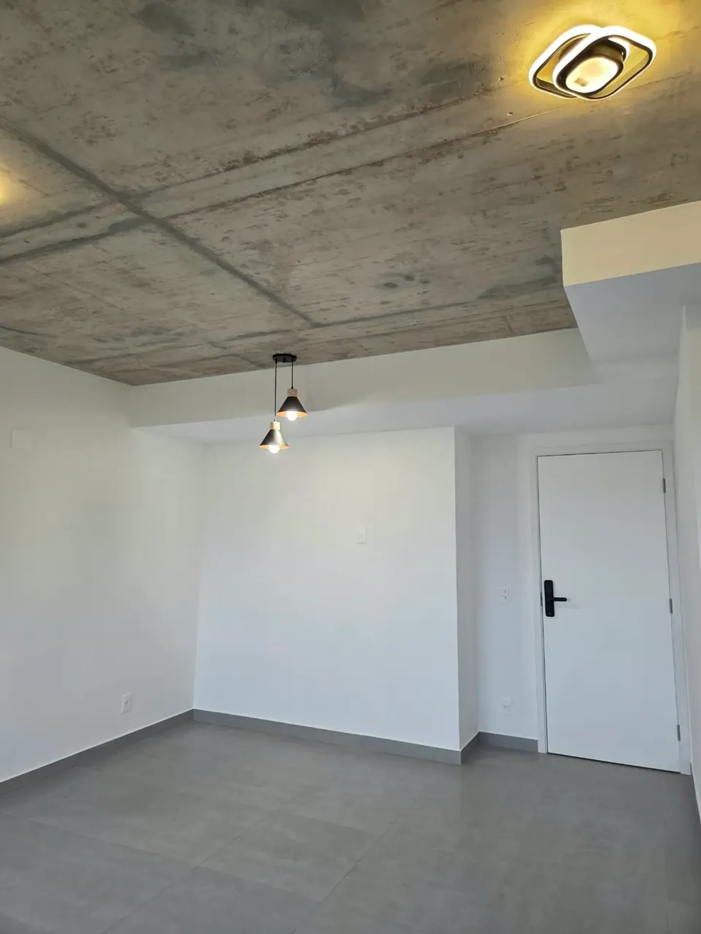 Home office in a 2-bedroom apartment, 56 m² — photo 15