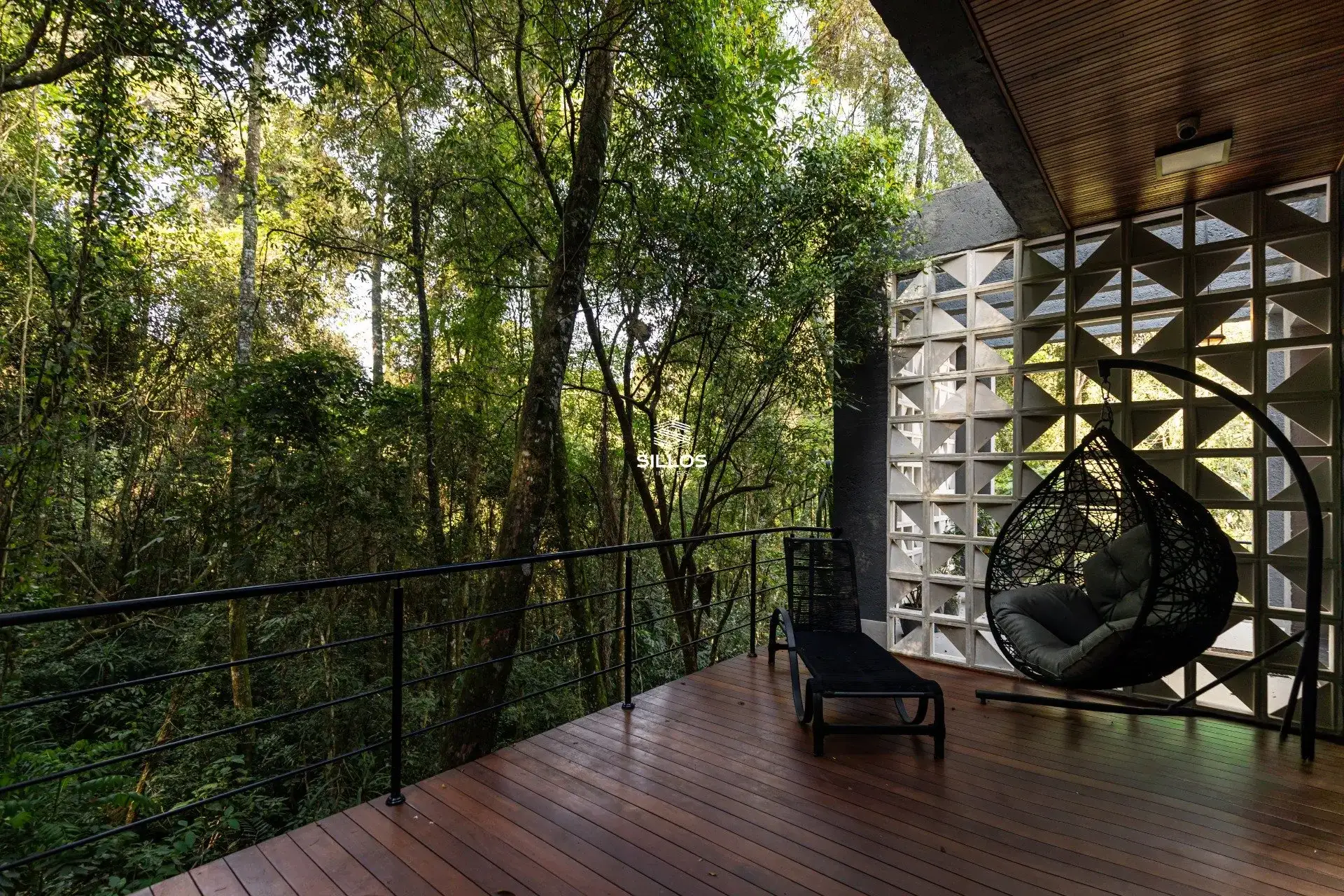 Condominium house with 5 bedrooms and 4 en-suites with balcony — photo 38