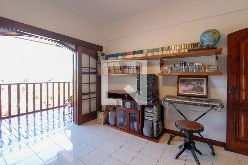 Furnished house with 4 bedrooms and a gas stove 657 m² — photo 33