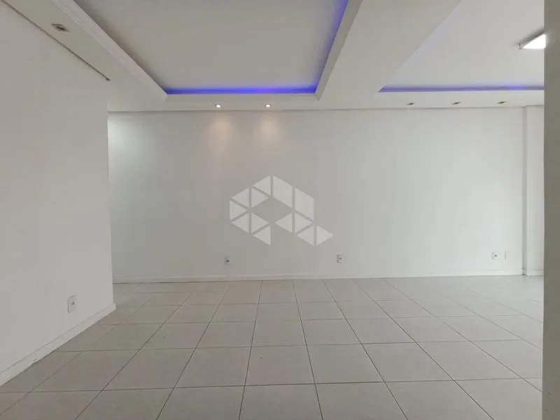 Apartamento de 87 m² sem mobília com cozinha separada — photo 11